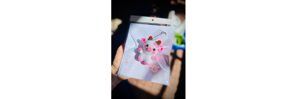 crochet pink cow keychain